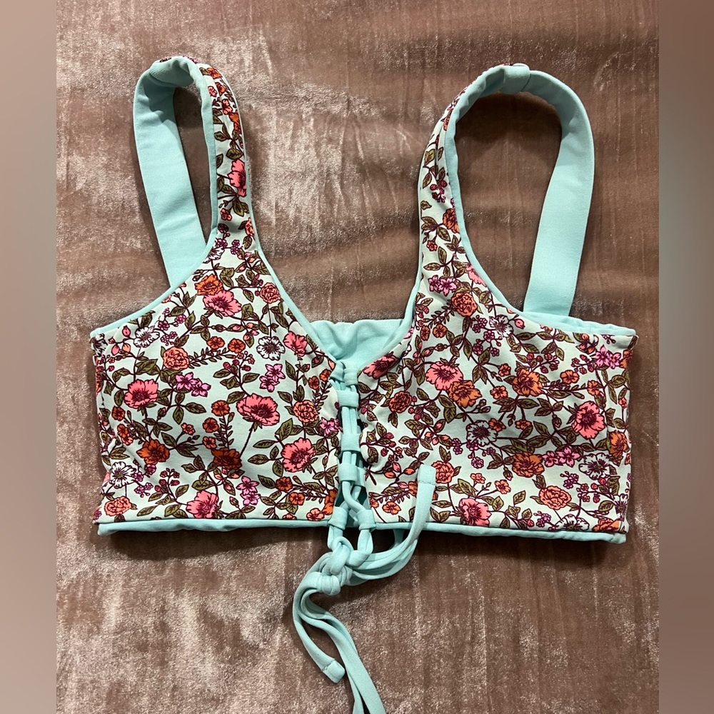 Maaji S/M bikini top reversible solid/floral